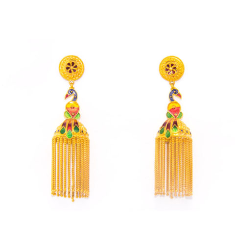 Artistic gold earring for beautiful girls.