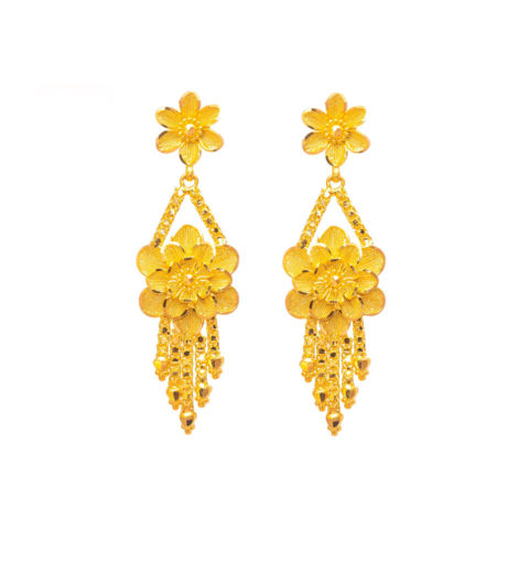 handmade traditional bridal jewellery or earrings in nepal.