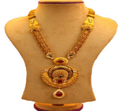 Long gold necklaces in Nepal
