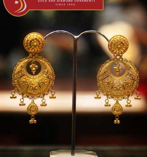gold earrings