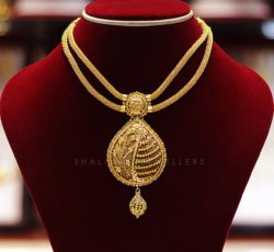 Gold Necklace in Nepal